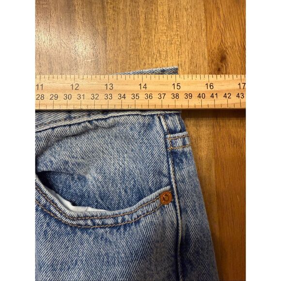 Levis Womens Size 28 Premium Wedgie Frayed Ankle Tapered Button Fly Denim Jeans - Picture 11 of 13